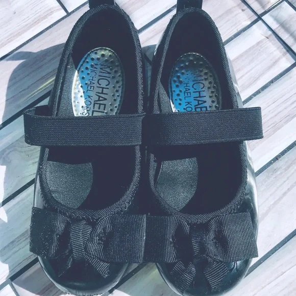 Michael Kors toddler maryjanes - Picture 3 of 13